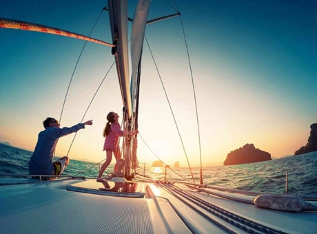 Sailing in Dubai